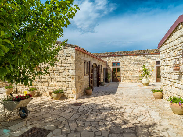 Luxury villa in Sicilian style near Modica